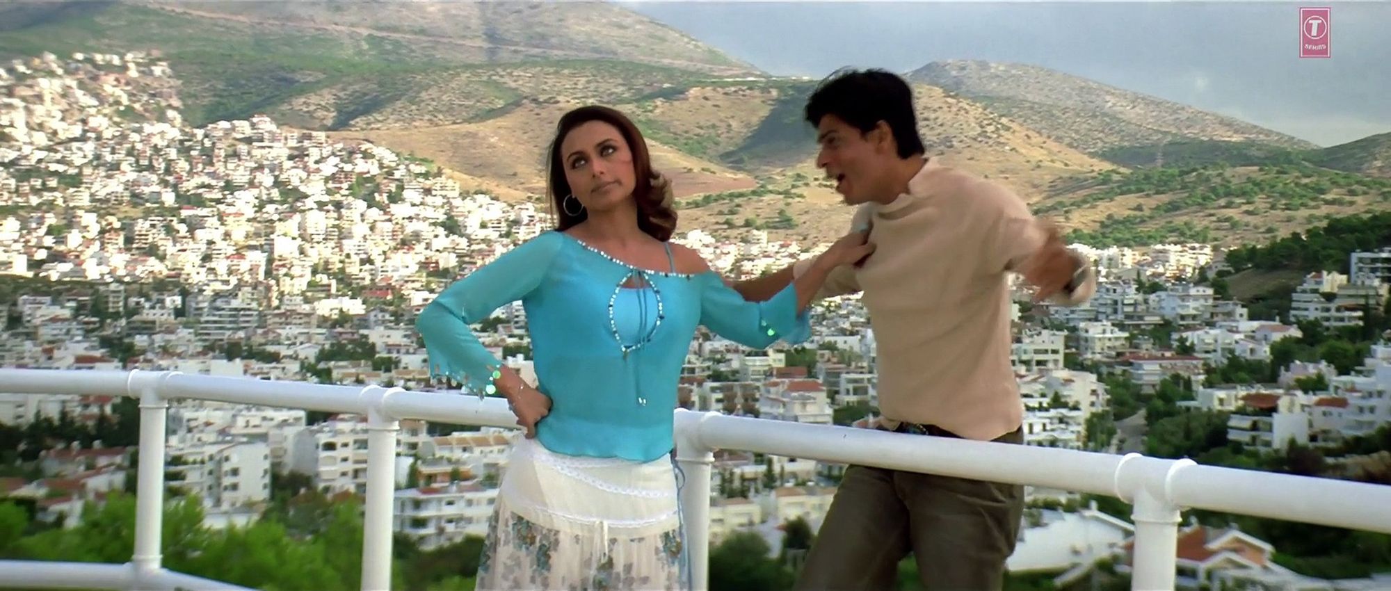 10 Tourists Places Around the World Enchanted by Bollywood Movies